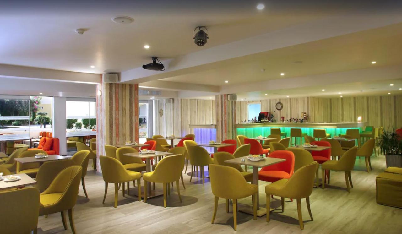 Malama Beach Holiday Village Протарас Екстериор снимка