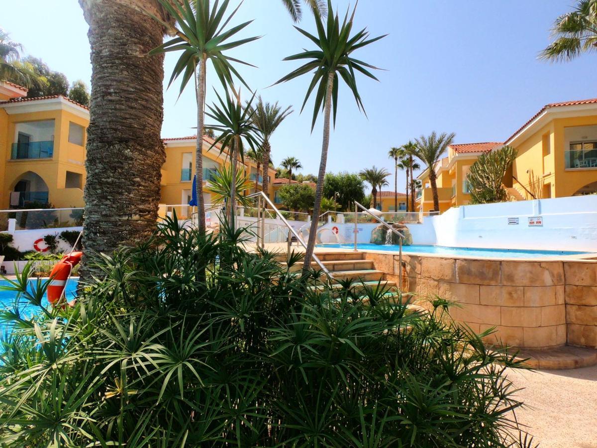 Malama Beach Holiday Village Протарас Екстериор снимка