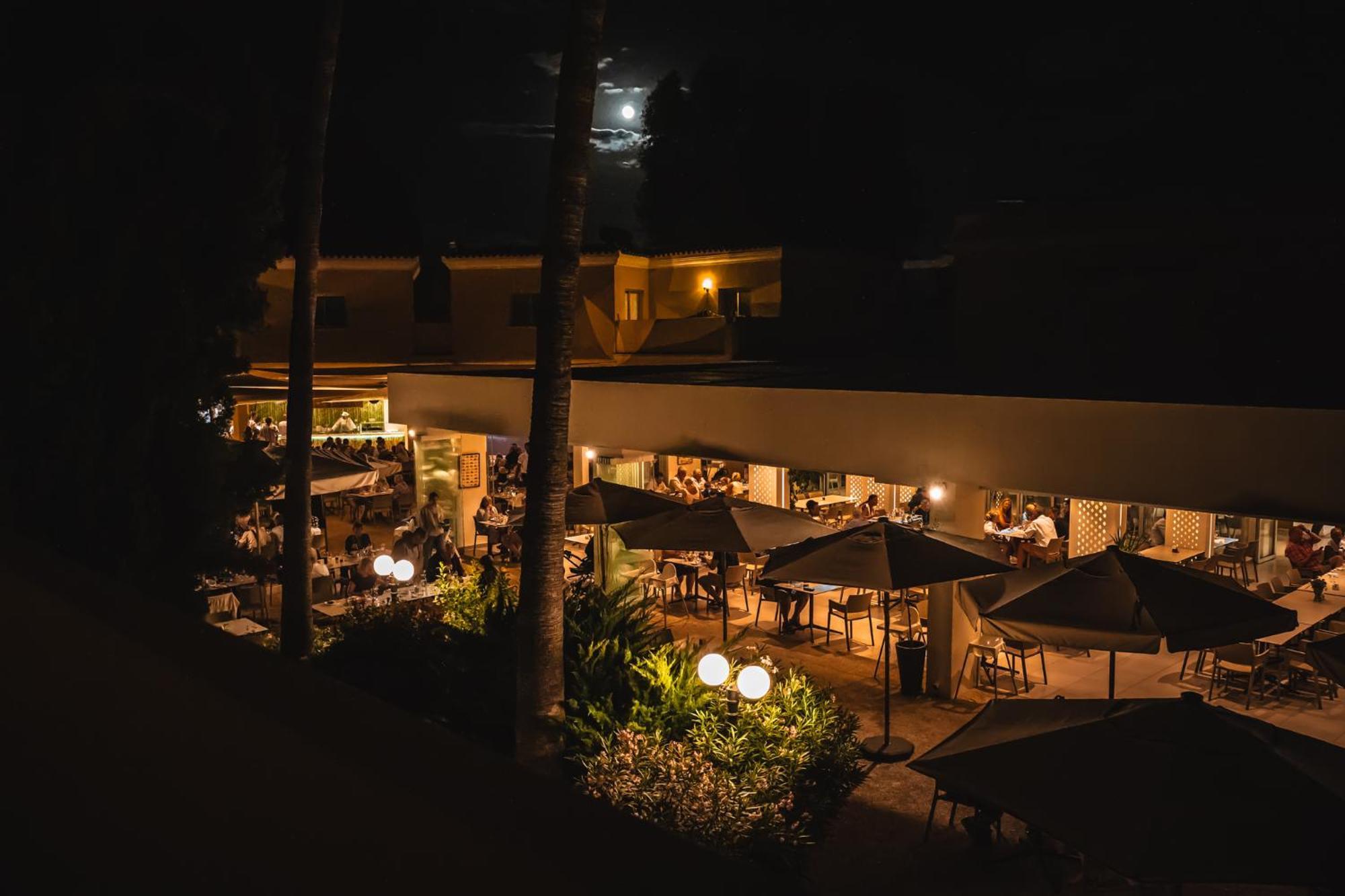 Malama Beach Holiday Village Протарас Екстериор снимка